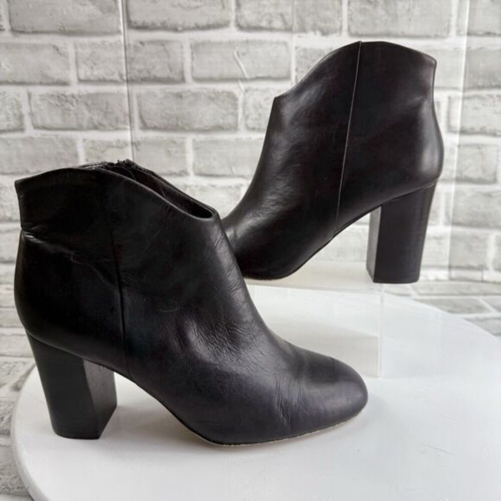 Lucca Lane Alyce Women's Size 8.5 Black Leather Classic Zip Ankle Booties